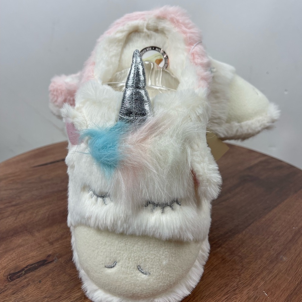 Dena Lives women’s Unicorn Slippers - White and Pink size M 7/8.